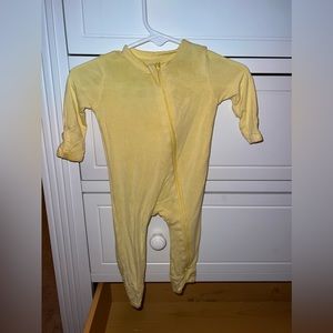 Kyte 0-3 daffodil long sleeve romper